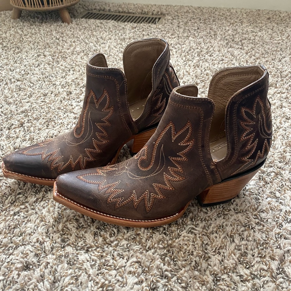 Arita Dixon booties